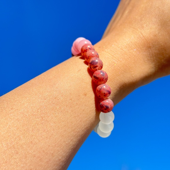 2 for $30 Simple pink love theme crystal beads bracelet, New Wrist Size 6”-7” - Picture 5 of 8